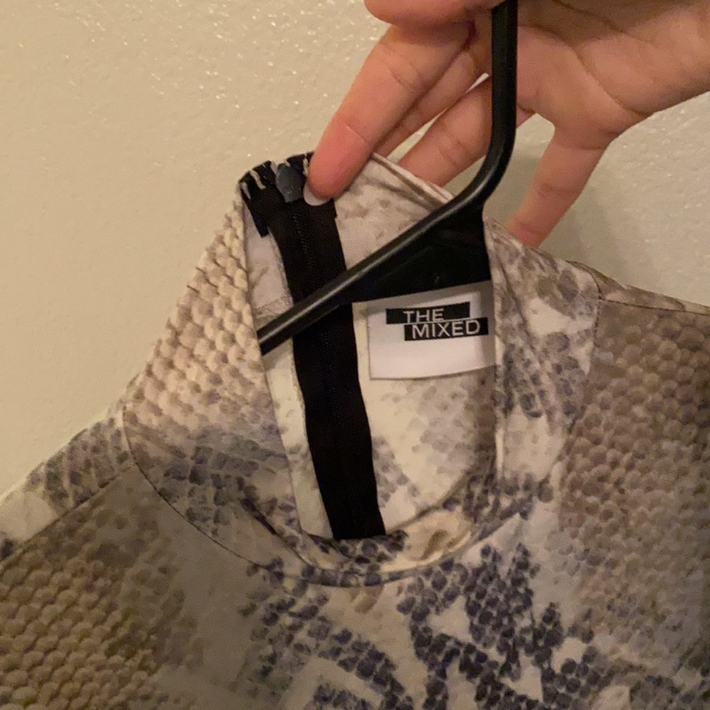Store Sample Sale - Picture 6 of 9